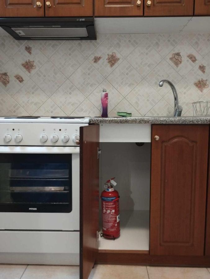 Sunchaser Apartments Игуменица Екстериор снимка