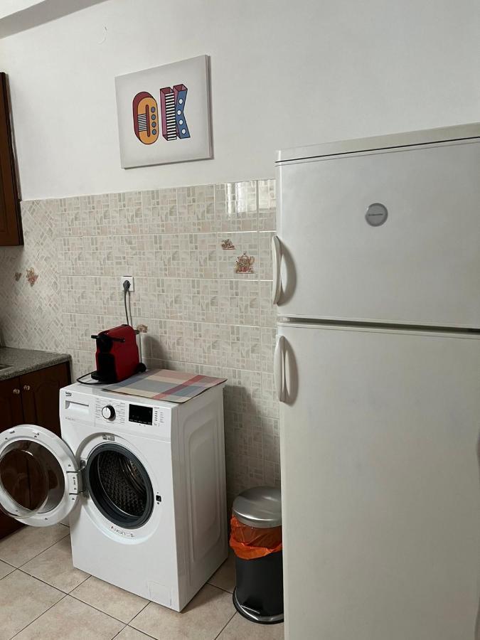 Sunchaser Apartments Игуменица Екстериор снимка